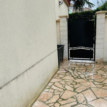 Apartament Cozy Bussy-Saint-Georges Zewnętrze zdjęcie